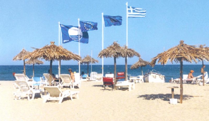 Σε έντεκα παραλίες θα κυματίζει και φέτος η «Γαλάζια Σημαία»