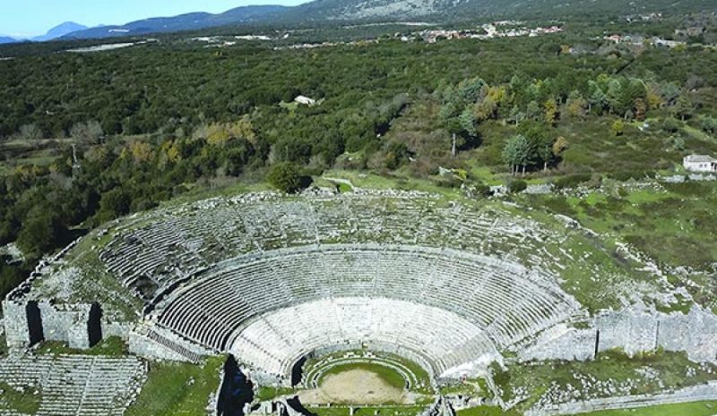 Παραδίδεται στο κοινό το κάτω διάζωμα του αρχαίου θεάτρου της Δωδώνης