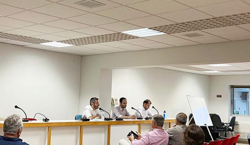 «Σαρίφ, βαδίζοντας στο σκοτάδι»  το πρώτο βιβλίο του Δημ. Μπονόβα