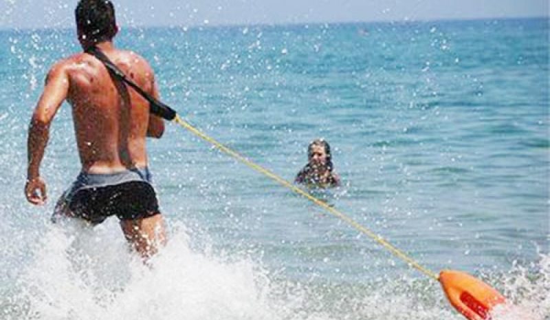 Στις θέσεις τους οι ναυαγοσώστες  σε Δρέπανο, Μακρυγιάλι και Πλαταριά