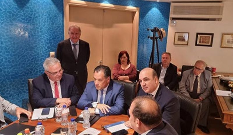 Μία ιστορική συμφωνία για  τα «συγγενικά δικαιώματα»