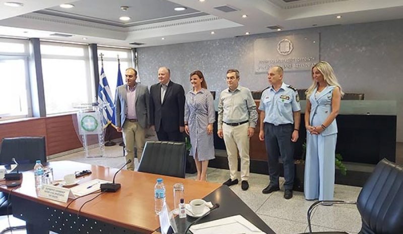 Το Δ.Ι.ΕΚ Ιωαννίνων στο Υπ. Προστασίας  του Πολίτη και το Αρχηγείο της ΕΛ.ΑΣ. 