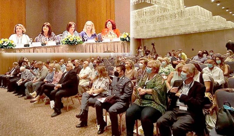 Επιβεβλημένη η συνεργασία φορέων για  την προστασία παιδιού και οικογένειας 