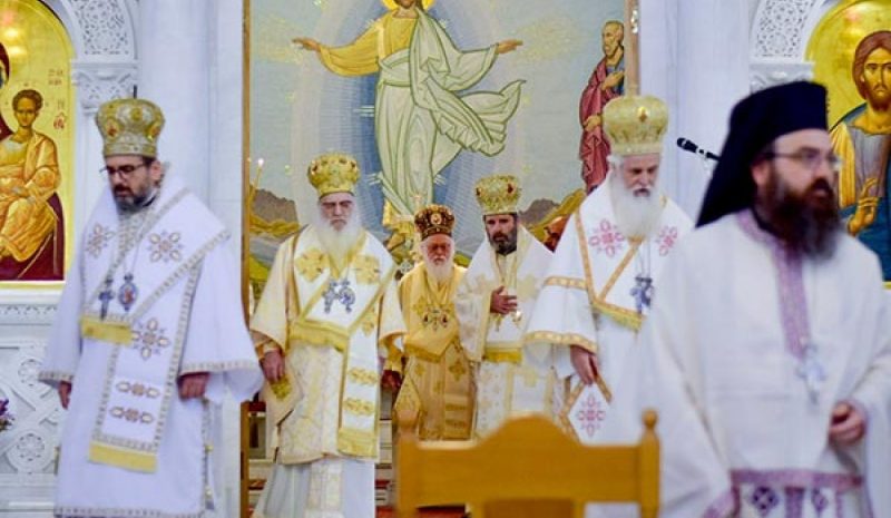 Λαμπρός ο εορτασμός για την επέτειο ενθρόνισης του Αλβανίας Αναστασίου
