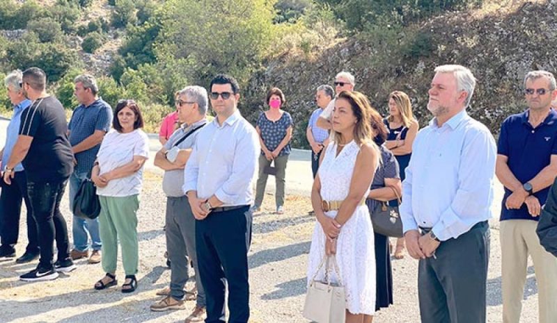 Σε κλίμα συγκίνησης τιμήθηκαν  οι πεσόντες στη Μίχλα Παραμυθιάς