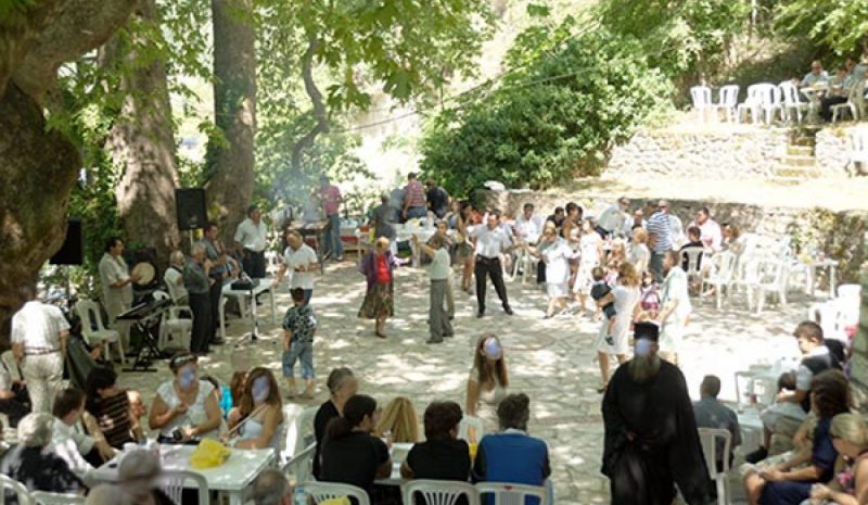 Ξεκίνησαν τις εξορμήσεις και  οι αδειούχοι του Αυγούστου