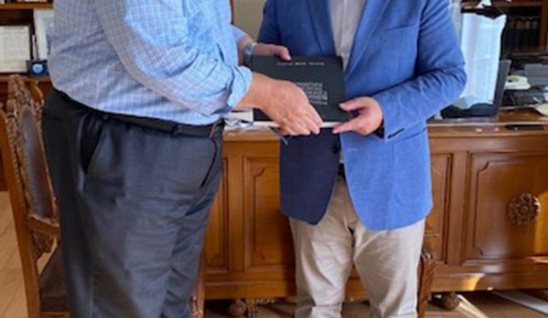 Συνάντηση Περιφερειάρχη με το Δήμαρχο Φίερι