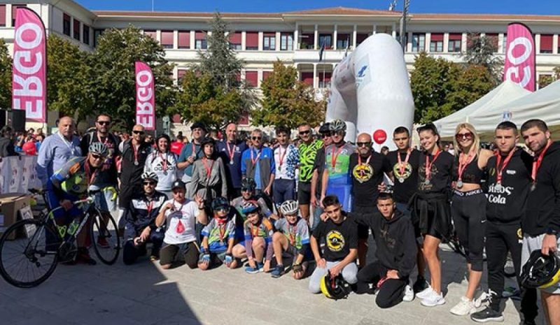 Επιτυχημένη ποδηλατάδα στα Γιάννενα  για άτομα με προβλήματα όρασης