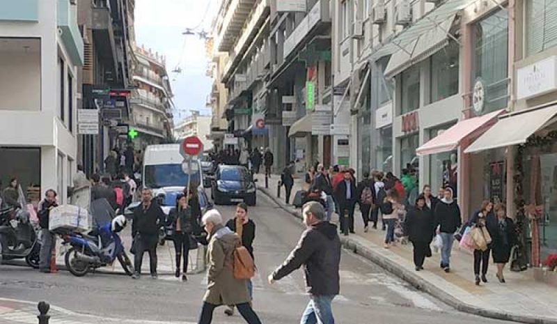Ανοικτά την ερχόμενη Κυριακή τα καταστήματα