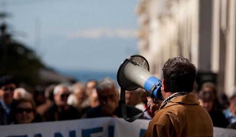 Δημόσιος και ιδιωτικός τομέας «κατεβάζουν ρολά» την Τετάρτη  
