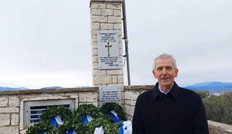 Να τιμάται ο Λ. Μαβίλης  και στην πλατεία του Μώλου