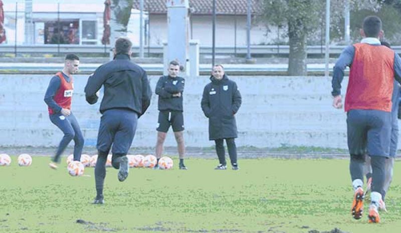Υπό αντίξοες συνθήκες  οι προπονήσεις στον ΠΑΣ