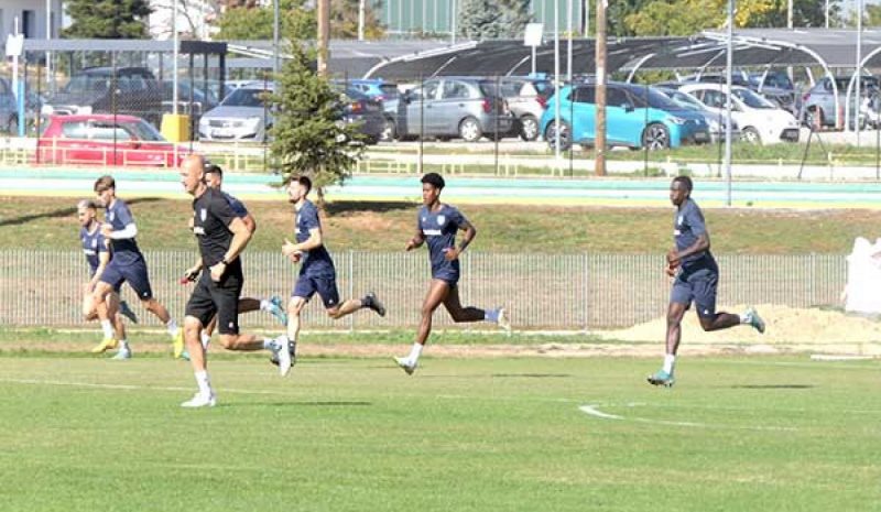 «Τρέχει» να προλάβει για τον ΠΑΟΚ ο Καραχάλιος 