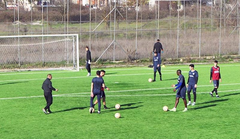 Εκτός «μάχης» με Ολυμπιακό ο Τζίμας,  «παίζεται» η συμμετοχή του Ροσέρο 