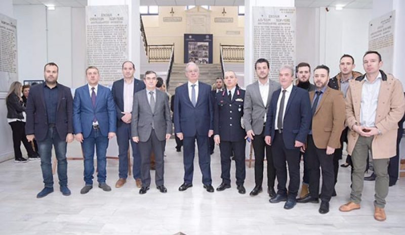 Πλήθος κόσμου στην έκθεση των  Ηπειρωτών Αστυνομικών Αττικής