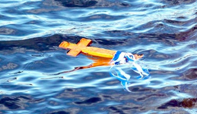 Ακολουθίες και αγιασμοί  υδάτων για τα Θεοφάνια 