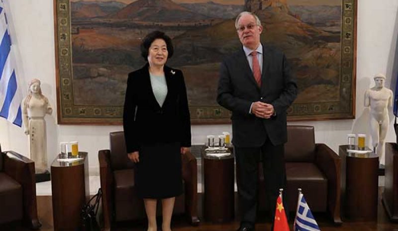 Την αντιπρόεδρο του Κρατικού Συμβουλίου της  Κίνας υποδέχθηκε χθες στη Βουλή ο Κ. Τασούλας 