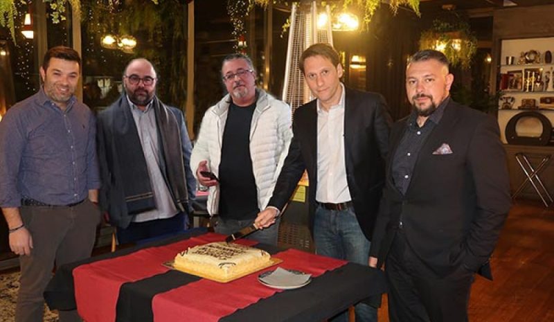 Πίτα και ευχές από τους Μεσίτες των Ιωαννίνων 