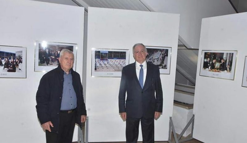 Ο Πρόεδρος της Βουλής στην  έκθεση του Γιάννη Μπράτη