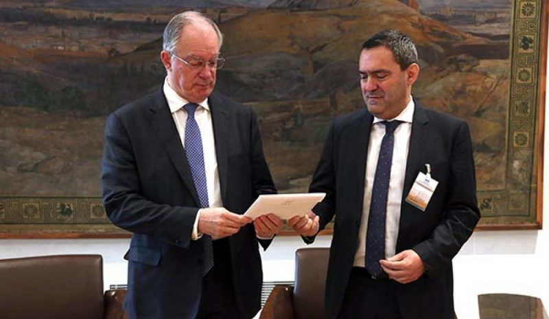 Στον Πρόεδρο της Βουλής η Έκθεση της Εθνικής  Επιτροπής Τηλεπικοινωνιών και Ταχυδρομείων