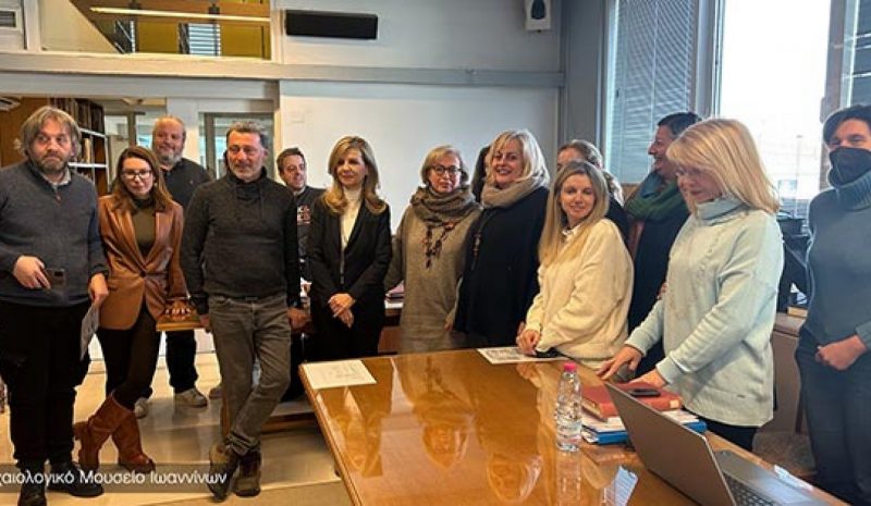  Επίσκεψη σε δύο Μουσεία  με προεκλογικό «άρωμα»