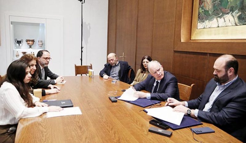 Αναβαθμίζεται ενεργειακά  ο φωτισμός ανάδειξης της Βουλής 