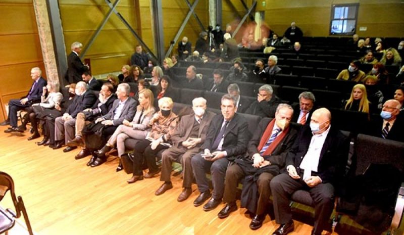 Τιμήθηκαν οι Δήμαρχοι Ιωαννίνων που  αποφοίτησαν από τη Ζωσιμαία Σχολή