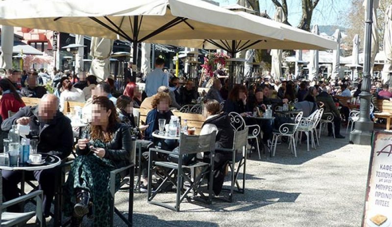 Πολύς κόσμος στα Γιάννενα όχι όμως και στα χωριά!