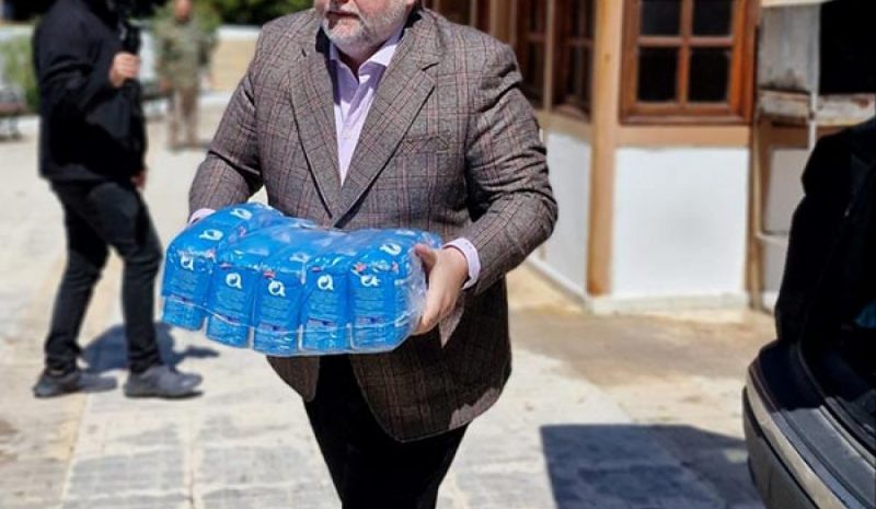 Δώρα και ευχές από τον Σπ. Ριζόπουλο σε κοινωνικές δομές της Ηπείρου