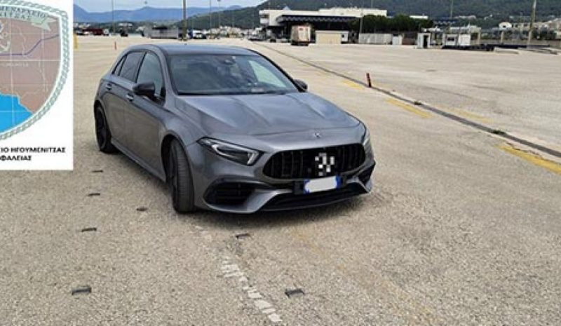 Έφτασε με κλεμμένο αυτοκίνητο στο  λιμάνι Ηγουμενίτσας και συνελήφθη 