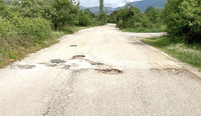Ζητείται βελτίωση στον δρόμο  Πέντε Πηγάδια – κόμβος Ιόνιας