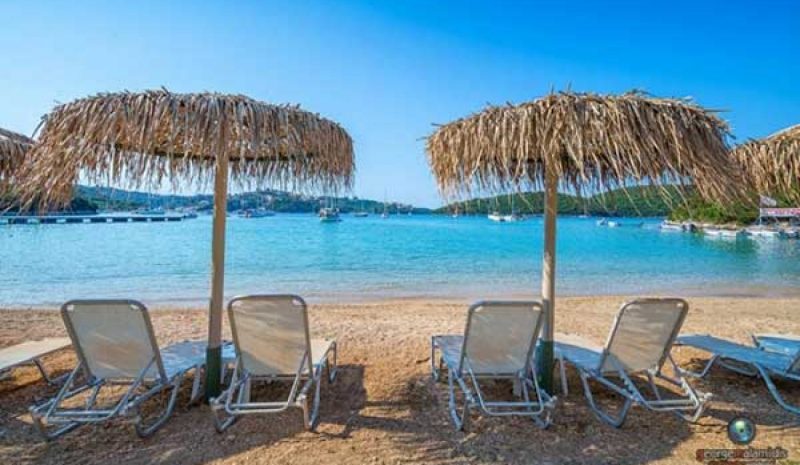 «Απαγορεύουν» στους πελάτες  σνακ και ρόφημα απ’ το σπίτι!