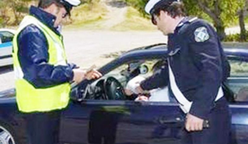 Έπεσαν… κλήσεις μέσα στο τριήμερο του Αγ. Πνεύματος