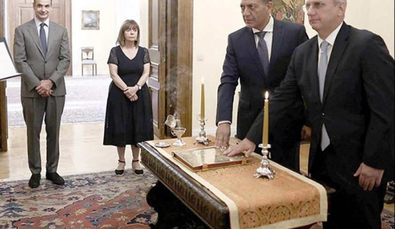 Ο Γιάννης Οικονόμου ανέλαβε Υπουργός Προστασίας του Πολίτη!