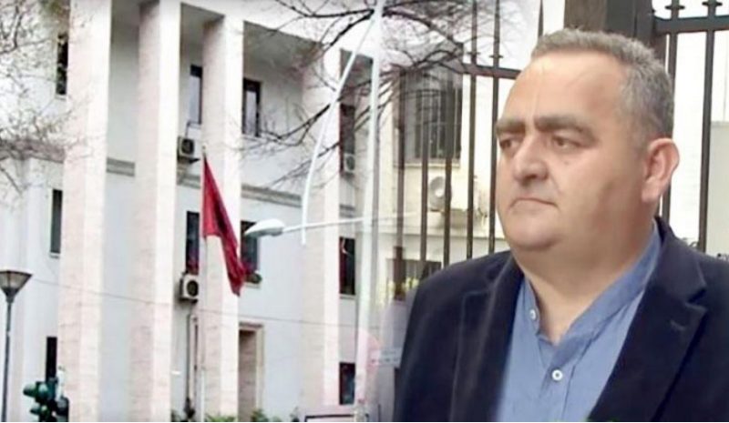Τα σκάνδαλα «πνίγουν» την Αλβανία,  αλλά την… πληρώνει ο Φρ. Μπελέρης!