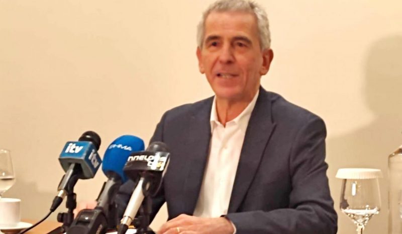 «Καλπάζει» η νέα παραλλαγή «Eris» του κορωνοϊού