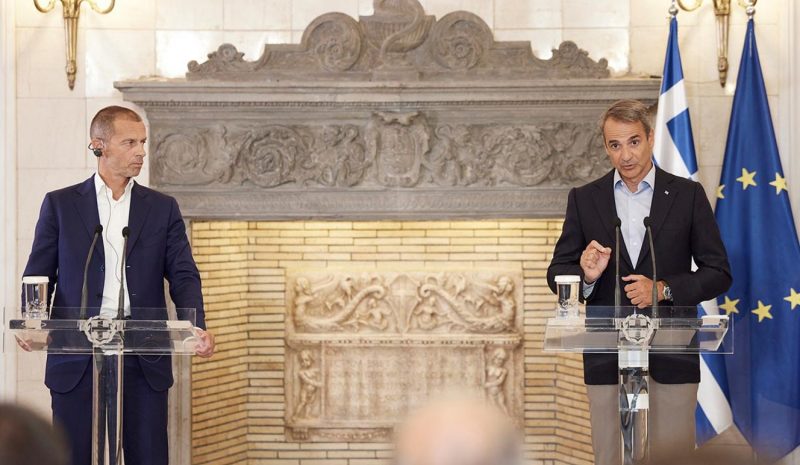 Κ. ΜΗΤΣΟΤΑΚΗΣ: Κλείνουν οι λέσχες των οπαδών 