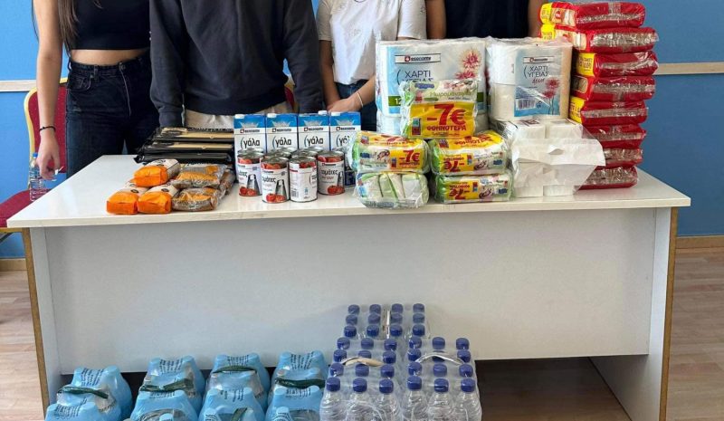  Συνεχίζεται η συγκέντρωση ειδών για  τους πλημμυροπαθείς της Θεσσαλίας 