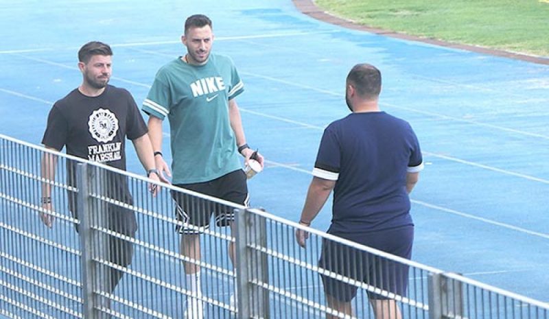 Αμφίβολος και ο Καραχάλιος στο παιχνίδι με τον ΠΑΟΚ