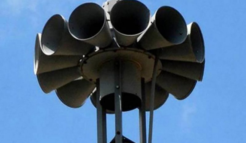 Σειρήνες και… καμπάνες  θα χτυπήσουν τη Δευτέρα