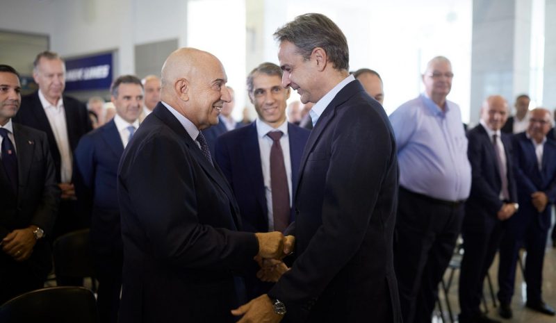 Κριτική για την επίσκεψη Μητσοτάκη στην Ήπειρο