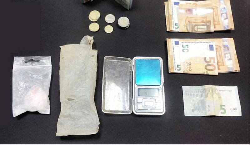 Τους… τσάκωσαν ενώ παραλάμβαναν την κοκαΐνη από «καβάτζα