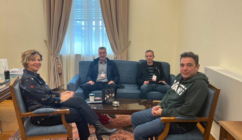 Τα προβλήματα των πυροσβεστών  τέθηκαν στην Όλγα Γεροβασίλη