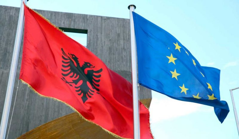 Η Ελλάδα δεν πρέπει να συναινέσει  στην ένταξη της Αλβανίας στην Ε.Ε.