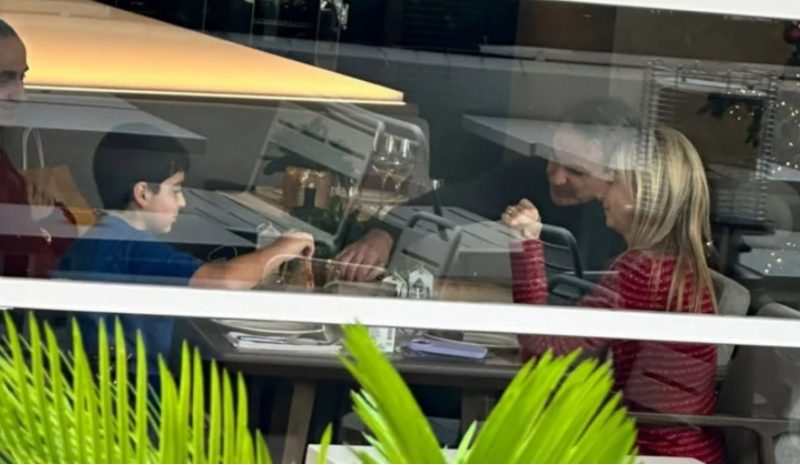 O Mητσοτάκης έφαγε το μεσημέρι με τον ανιψιό του Γρηγόρη Δημητριάδη και την οικογένειά του