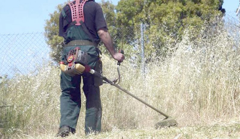 Τσουχτερά πρόστιμα σε όσους δεν καθαρίζουν τα οικόπεδά τους!