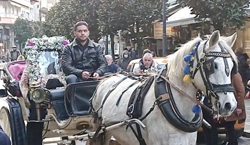 Τα Γιάννενα με λαμπρότητα γιορτάζουν σήμερα τον Πολιούχο τους Άγιο Γεώργιο
