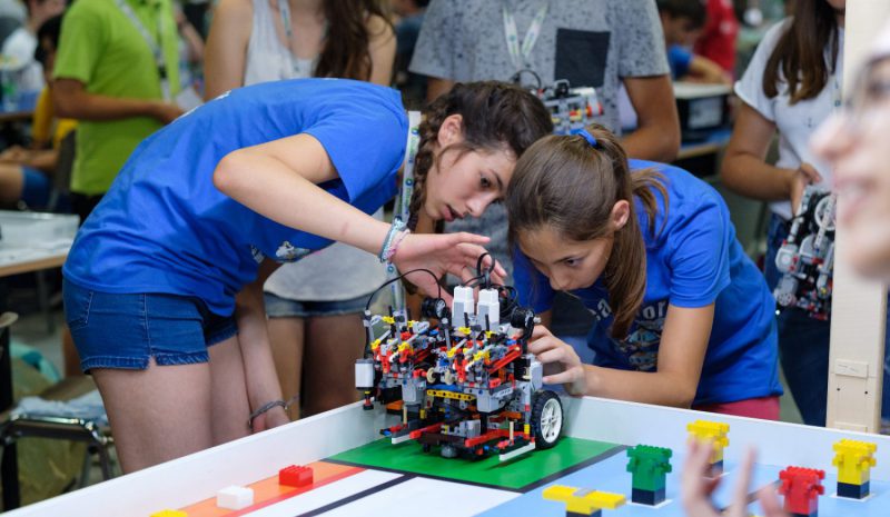 10 χρόνια Πανελλήνιος Διαγωνισμός STEM με στρατηγικό συνεργάτη την COSMOTE