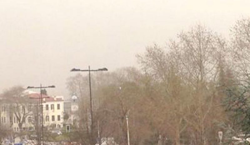 Με ζέστη και αφρικανική σκόνη θα  κυλήσουν οι πρώτες μέρες του Απριλίου