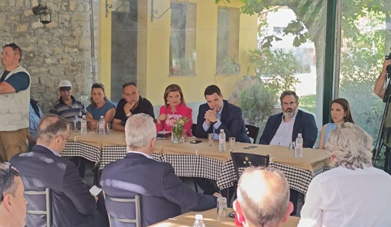 Συζήτηση περί… αιγιαλού και στην Κοινότητα Λογγάδων! 
